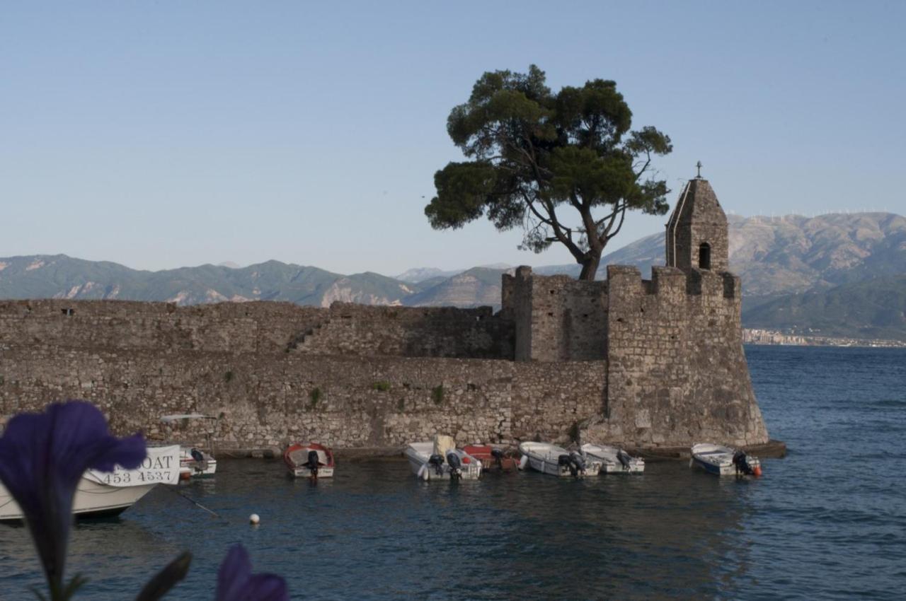 Villa Anna Nafpaktos エクステリア 写真