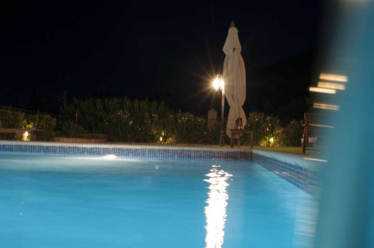 Villa Anna Nafpaktos エクステリア 写真