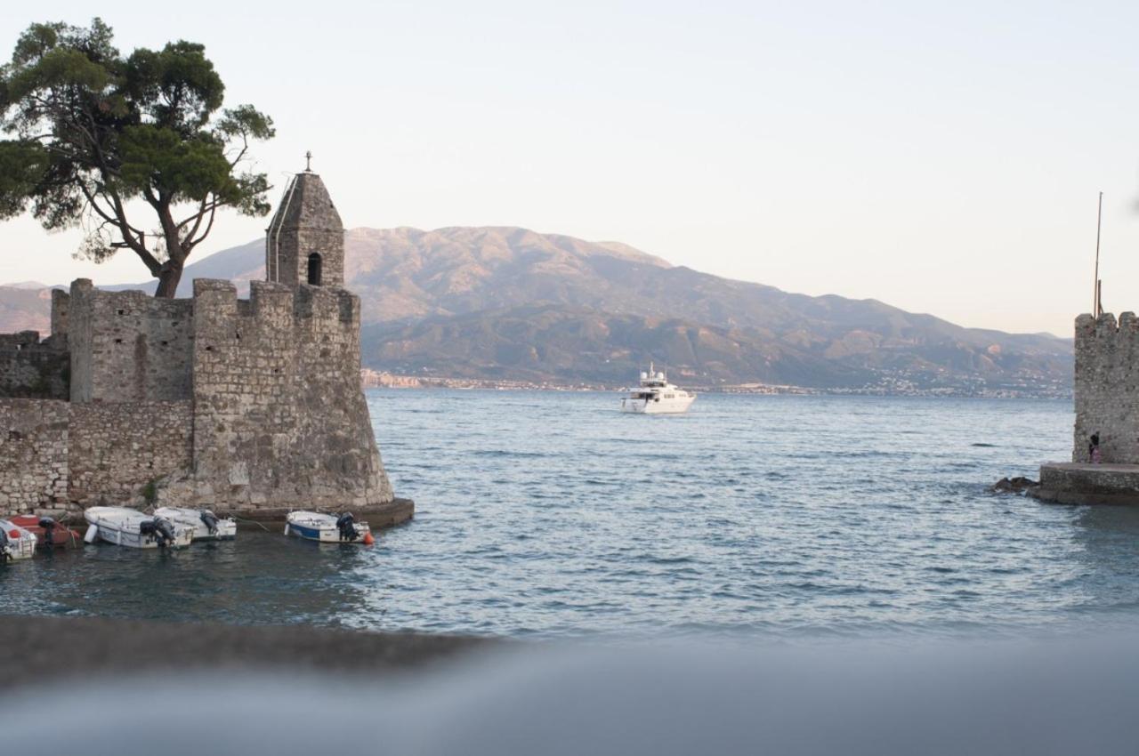 Villa Anna Nafpaktos エクステリア 写真